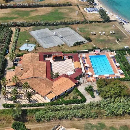 Cora Club Village